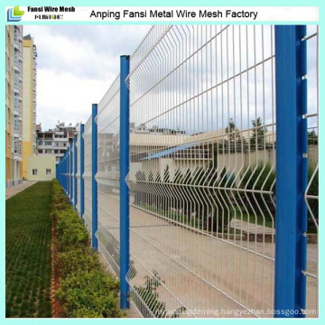 China Manufacturer Galvanized Welded Wire Mesh Fence